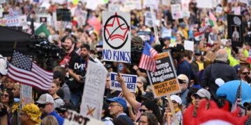 Jutaan Rakyat AS Protes Kebijakan Trump: Otoriterisme dan Perang di Iran Picu Gelombang Demonstrasi Ketiga