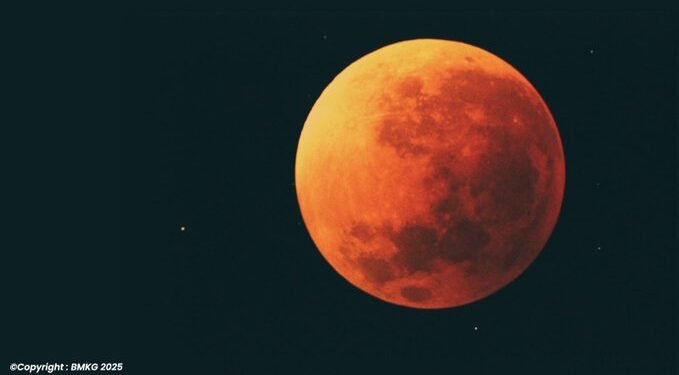 Fenomena Blood Moon: Gerhana Bulan Total 3 Maret 2026 Fenomena Blood Moon: Gerhana Bulan Total 3 Maret 2026 - Featured