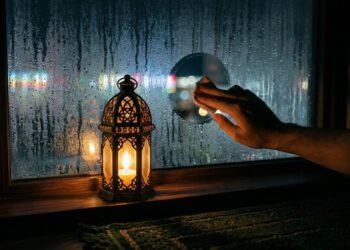 Esai Ramadan #22: Cahaya di Atas Cahaya dan Niat yang Menjadi Bening