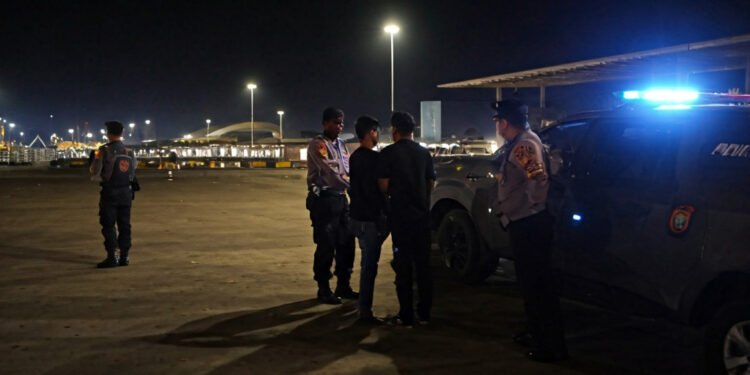 Aksi Premanisme Juru Parkir Liar di Makassar Berakhir: Pelaku Pemalakan Tertangkap Pasca Viral - Featured