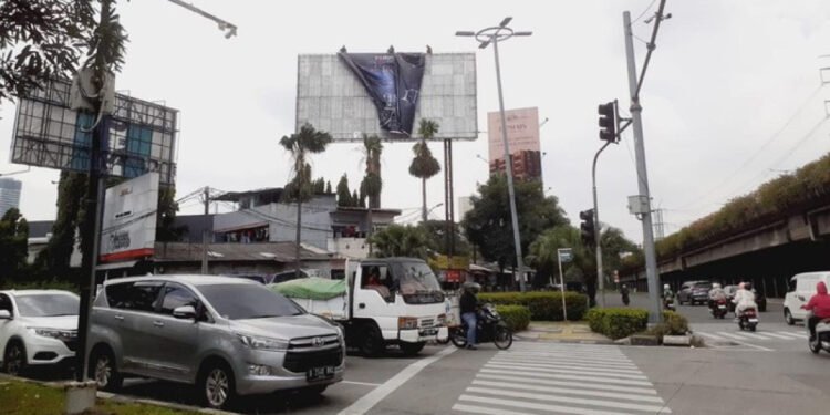 Baliho ‘Aku Harus Mati’ Ditarik, Pemprov DKI Prioritaskan Kenyamanan Publik - Featured