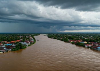 BMKG Peringatkan Sulawesi Selatan Hadapi Cuaca Ekstrem: Waspada Banjir dan Longsor dalam Tiga Hari ke Depan