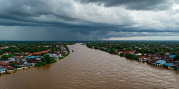 BMKG Peringatkan Sulawesi Selatan Hadapi Cuaca Ekstrem: Waspada Banjir dan Longsor dalam Tiga Hari ke Depan