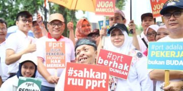 Sejarah Kemenangan: UU Perlindungan Pekerja Rumah Tangga Disahkan Setelah 22 Tahun Perjuangan