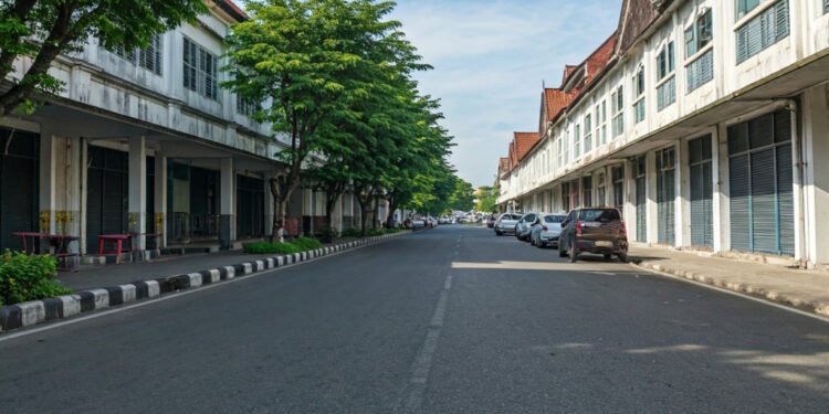 Penataan PK5 Tamalanrea Indah: 25 Lapak Dibongkar Mandiri Demi Keteriban dan Kenyamanan Kota Makassar - Featured