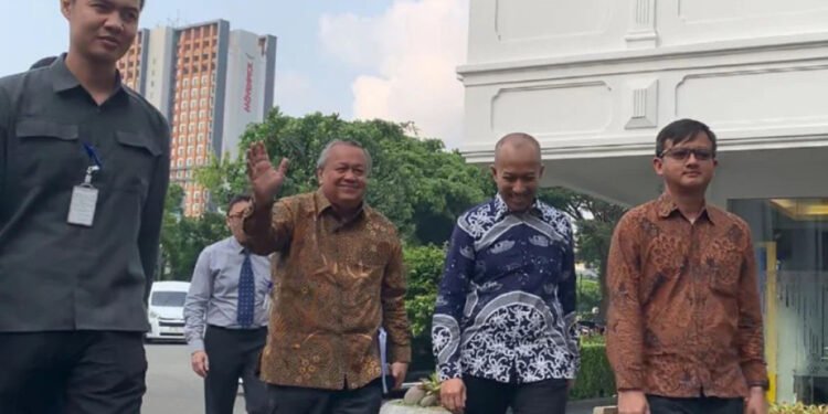 Gubernur BI: Stabilitas Rupiah Diukur dari Volatilitas, Bukan Sekadar Level Kurs Gubernur BI: Stabilitas Rupiah Diukur dari Volatilitas, Bukan Sekadar Level Kurs - Featured