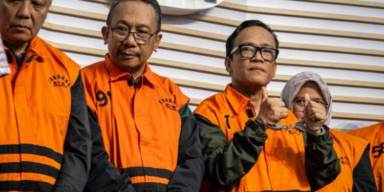 Kecewa Tuntutan 5 Tahun Penjara, Eks Wamenaker Noel Sesalkan Tidak Korupsi Lebih Banyak Kecewa Tuntutan 5 Tahun Penjara, Eks Wamenaker Noel Sesalkan Tidak Korupsi Lebih Banyak - Featured
