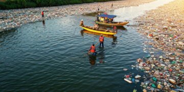 BPBD Makassar Bergerak Cepat: Kanal Bara-baraya Timur Dibersihkan Tuntas Berkat Instruksi Wali Kota