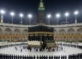 Nakes Aceh Berjuang: Banjir Lumpuhkan, Tugas Tetap Berjalan Nakes Aceh Berjuang: Banjir Lumpuhkan, Tugas Tetap Berjalan - Featured