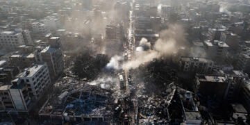 Gempa Dahsyat Guncang Dunia: Venezuela Porak-Poranda, Jepang & California Utara Rasakan Getaran Kuat