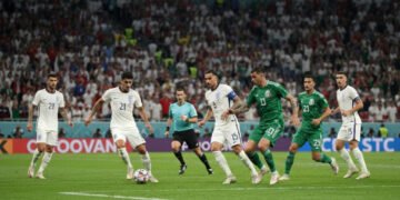 Pelatih Inggris dan Pakar Wasit Adu Argumen Soal Keputusan Kontroversial di Piala Dunia