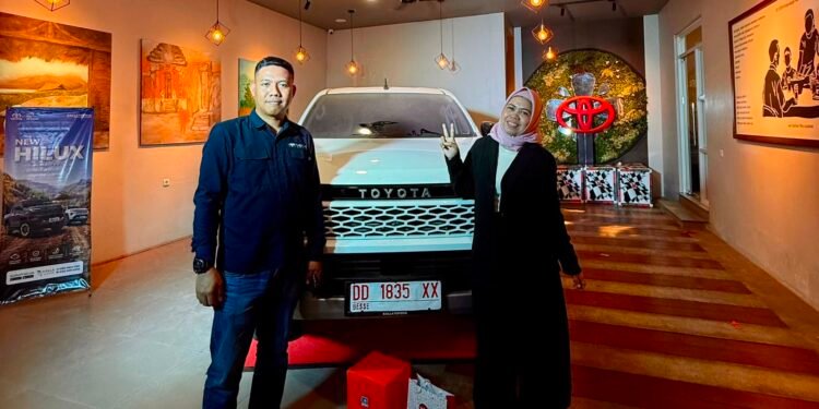 Toyota Luncurkan New Hilux di Palopo Toyota Luncurkan New Hilux di Palopo - Featured