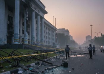 Kerusuhan Pasca-Demo DPR: 322 Diamankan, 1 Tewas, Polisi Buru Pelaku Pengeroyokan