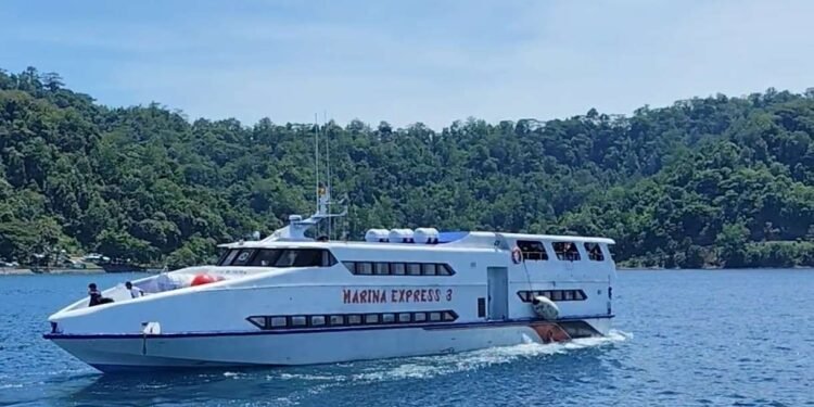 Rute Kapal Cepat Makassar-Selayar Kini Beroperasi 3 Kali Sehari, Waktu Tempuh Hanya 2,5 Jam Rute Kapal Cepat Makassar-Selayar Kini Beroperasi 3 Kali Sehari, Waktu Tempuh Hanya 2,5 Jam - Featured