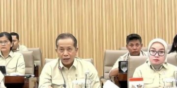Kopdes Merah Putih “Cicil” Sebelum Beroperasi, Menkop Ferry Juliantono Ditekan DPR