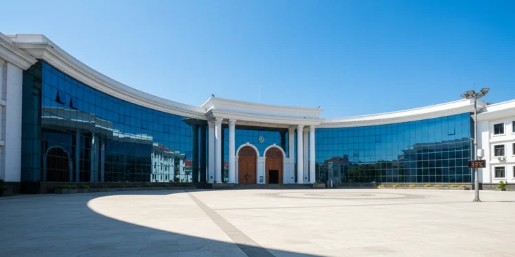Cirebon city hall with its modern architecture and clear blue sky, symbolizing the high temperature of 33 degrees Celsius in the city.