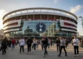 Siklus Anggaran Politis dan Korupsi Rp279 Triliun: Saat Uang Rakyat Jadi Ongkos ‘Elit’ yang Hidup dalam Siklus 5 Tahunan Deskripsi alternatif: The image shows the exterior of White Hart Lane stadium, Tottenham Hotspur's home ground, with its white and red color scheme and prominent club emblem. The modern architecture i